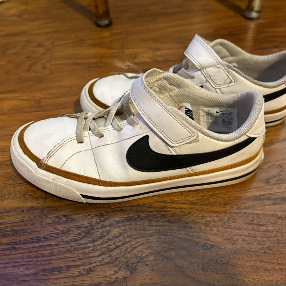 Nike White and Black Velcro Sneakers